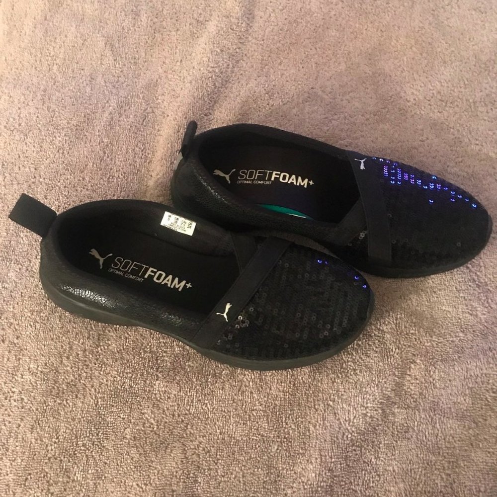 Size 5 glitter puma slip on